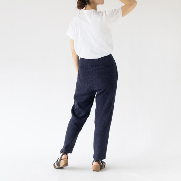身長：162cm(濃藍色)