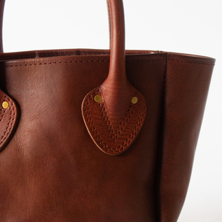 重厚感あるレザー(CAMEL) 重厚感あるレザー(CAMEL)