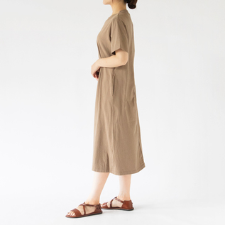 BEIGE・身長162cm BEIGE・身長162cm