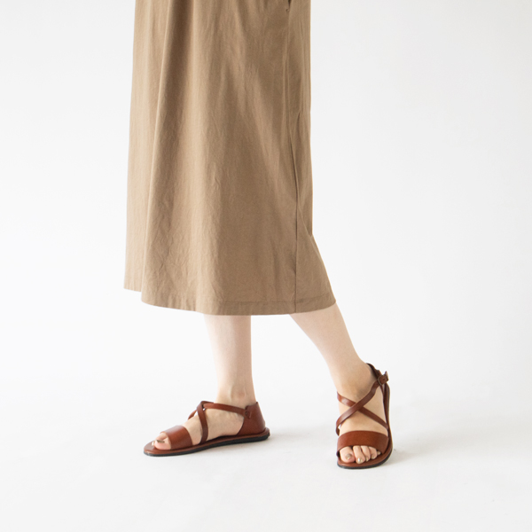 長めの着丈(BEIGE)