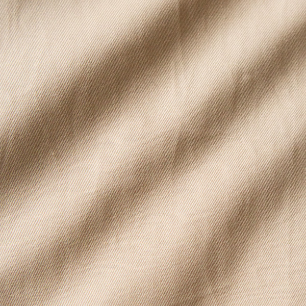 淡色も透けにくい生地です(BEIGE)