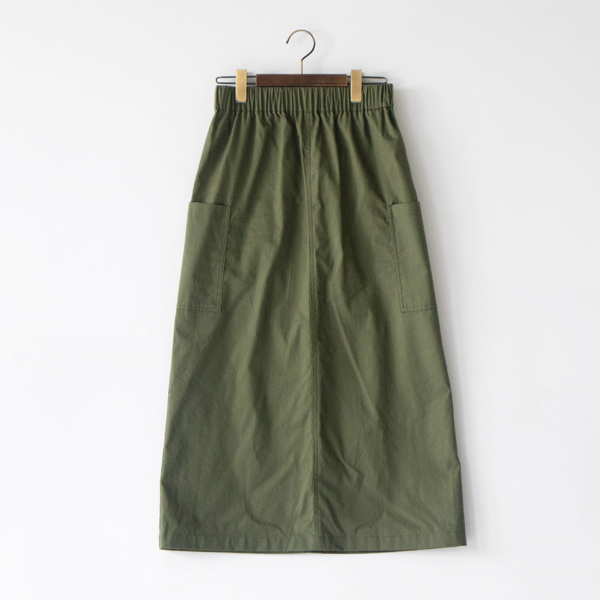 撥水コットンツイル バックスリットイージースカート(KHAKI)