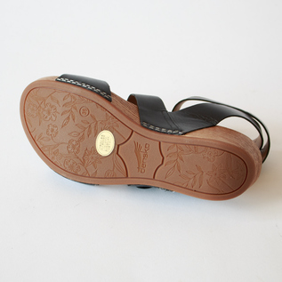 SANDALS LOU Black／dansko（ダンスコ） / Shop ZUTTO for the long