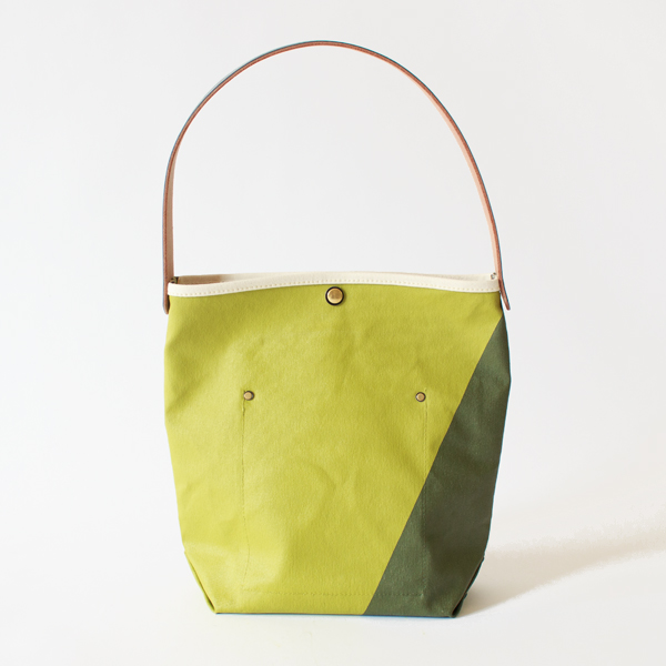 裏側（OLIVE/PISTACHIO×BLACK）