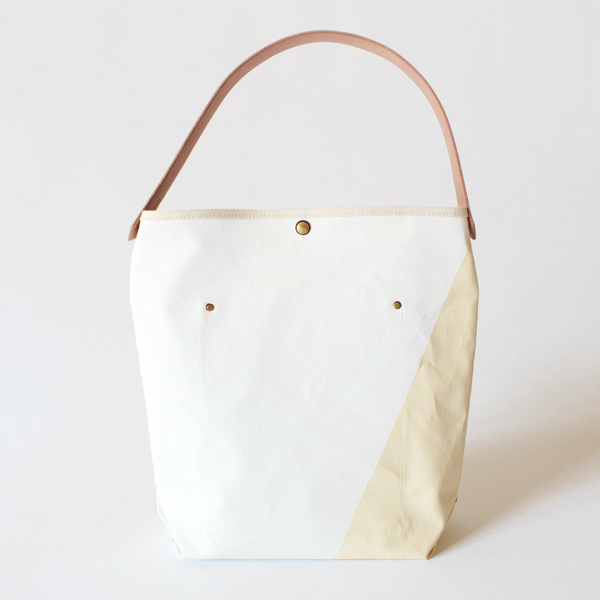 裏側（MILK/WHITE×BROWN）
