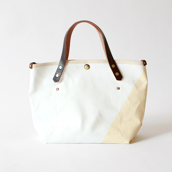 裏側（MILK/WHITE×BROWN）