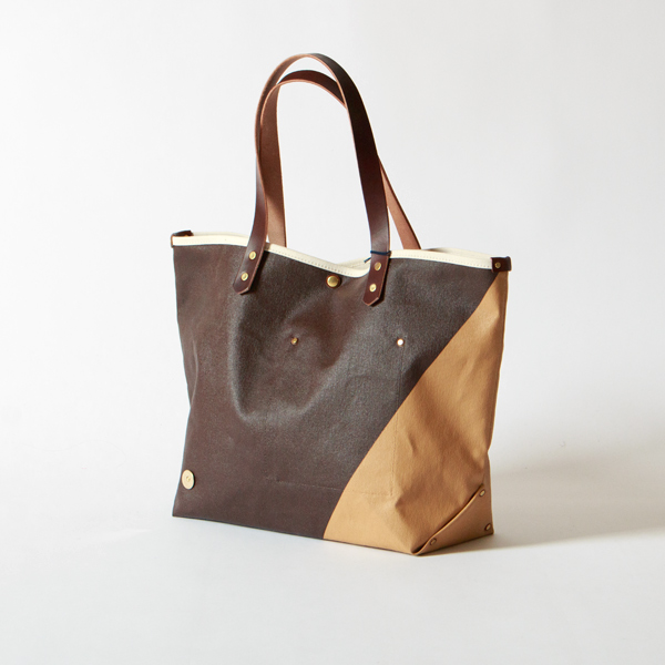 CHOCOLATE/CAFE AU LAITBROWNȡȥХå(M) PINE 9 SCCP002