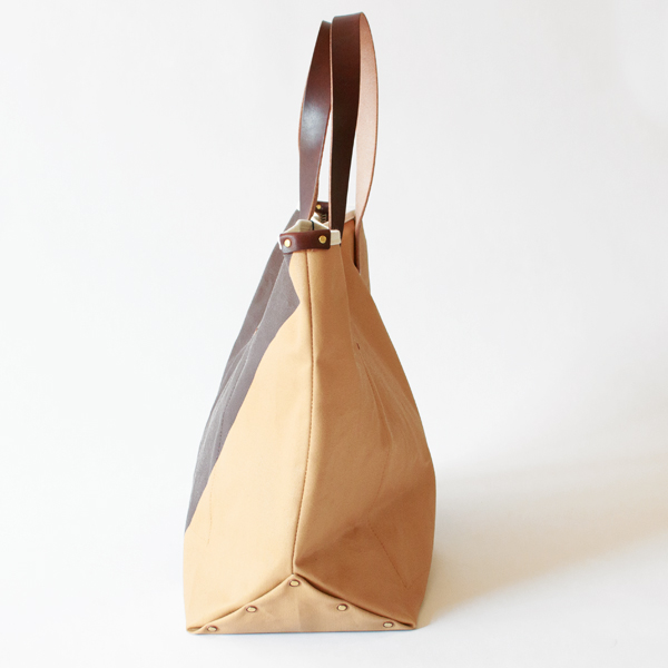 トートバッグ(L) PINE 9号 SCCP003（CHOCOLATE/CAFE AU LAIT×BROWN）