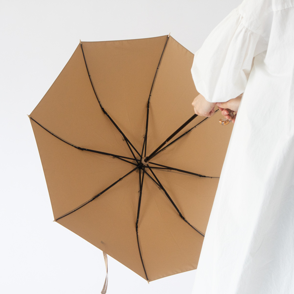 晴雨兼用折りたたみ傘　バンブーハンドル	BEIGE