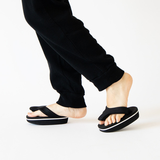 Cojojo サンダル／OJOJO NAITO（オジョジョナイトウ）｜愛着を