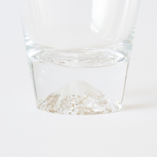 底の富士は飲み物を注ぐことで印象を変えます 底の富士は飲み物を注ぐことで印象を変えます