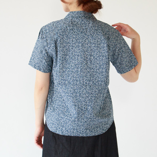 開襟シャツ 小花/NAVY／Villond（ヴィヨン）｜愛着を持って