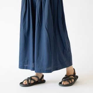 足捌きのしやすい裾幅(身長162cm・BLUE) 足捌きのしやすい裾幅(身長162cm・BLUE)