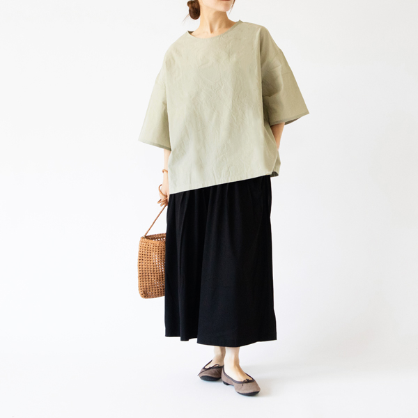 身長162cm・BLACK