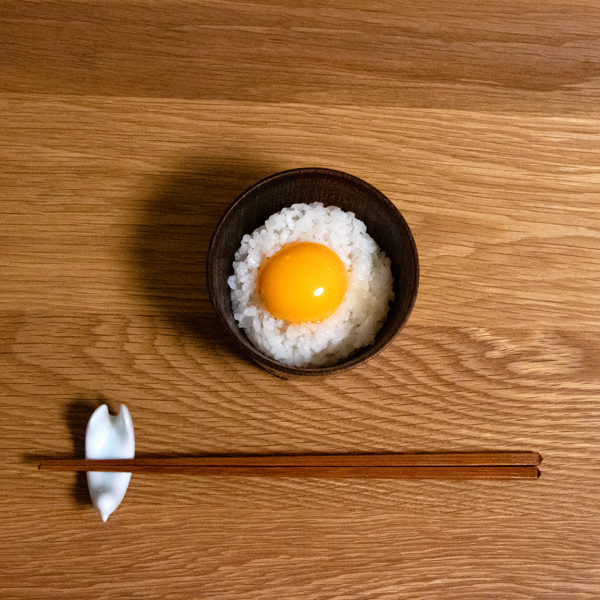 ご飯茶碗に。深さがあるので卵かけご飯にも（拭き漆/黒漆）