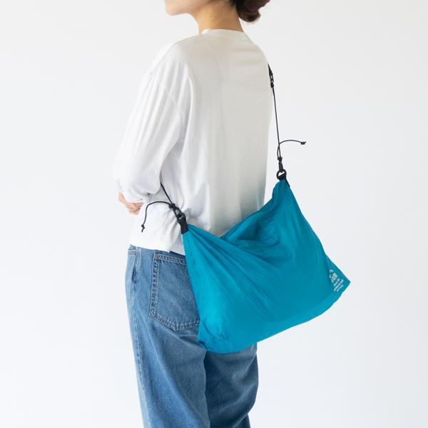 身長162cm(GREENISH BLUE)