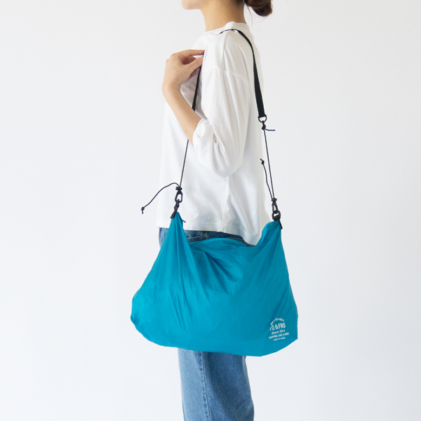 身長162cm(GREENISH BLUE)