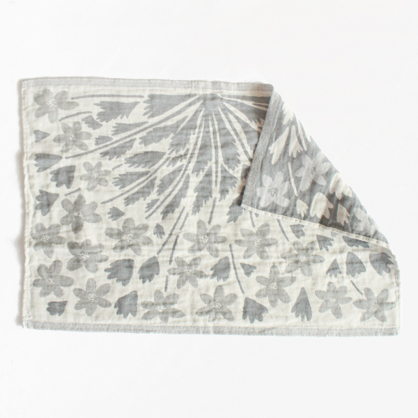 VALKOVUOKKO towel 48 x70 cm white-grey