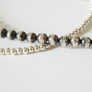 ナバホパールブレスレット／ERICKA NICOLAS BEGAY（エリッカニコラス