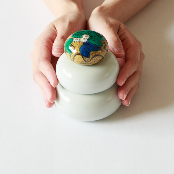 直径約8cmの小さな鏡餅 直径約8cmの小さな鏡餅