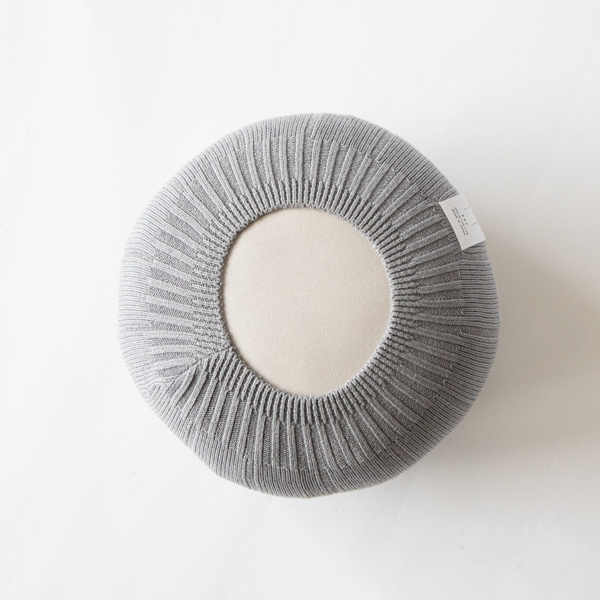 カバーは取り外しが可能です(GREY)