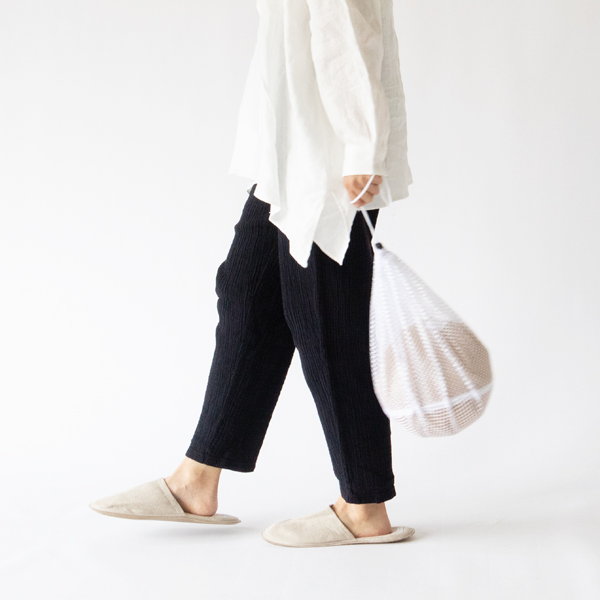 巾着が付属しているので持ち運びも楽ちん(BEIGE)