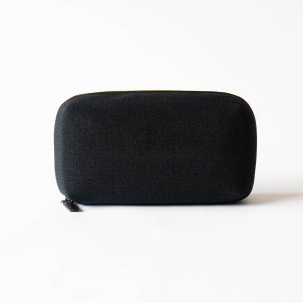 Tech Kit ポーチ(Black)