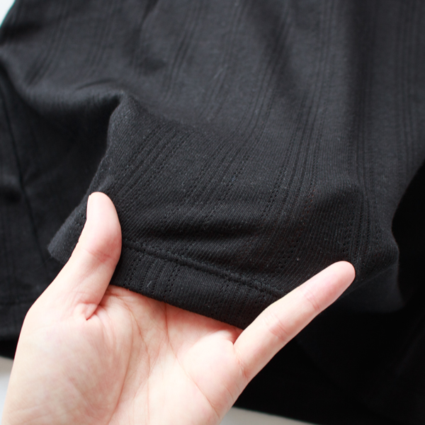 ゆったりとリラックスできる伸縮性(black)