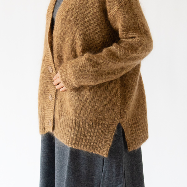 サイドにスリットがあります(CAMEL) サイドにスリットがあります(CAMEL)