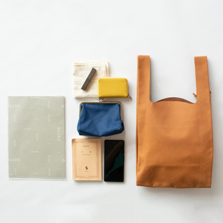 A4も入るので、持ち物が多めという方にもおすすめ(CAMEL) A4も入るので、持ち物が多めという方にもおすすめ(CAMEL)
