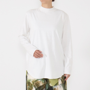 身長:160cm(モックネック/WHITE(L)) 身長:160cm(モックネック/WHITE(L))
