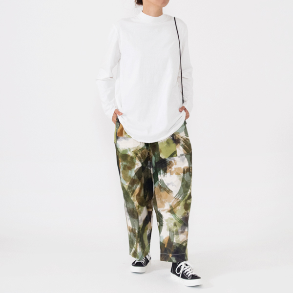 身長：160cm(モックネック/WHITE(L))