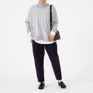 身長:160cm(クルーネック/WHITE(L)) 身長:160cm(クルーネック/WHITE(L))