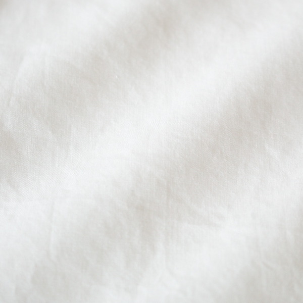 しなやかで柔らかくもハリがある生地(WHT)
