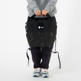 モデル身長160cm（Black）