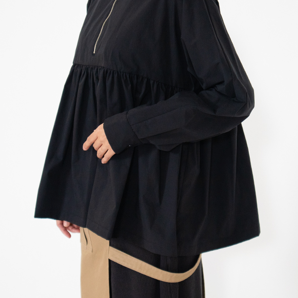 ふんわり広がる裾(身長160cm・BLACK)