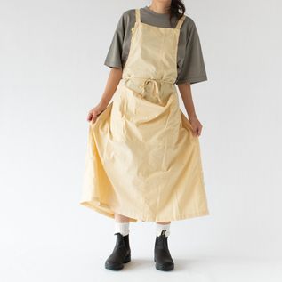ビブ エプロンドレス／Yarmo（ヤーモ）｜愛着を持ってずっと使いたい