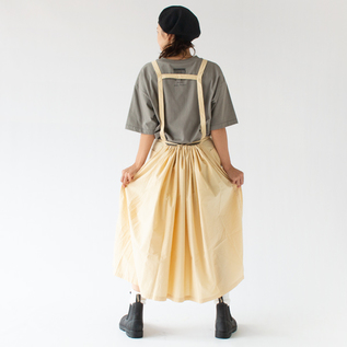 ビブ エプロンドレス／Yarmo（ヤーモ）｜愛着を持ってずっと使い