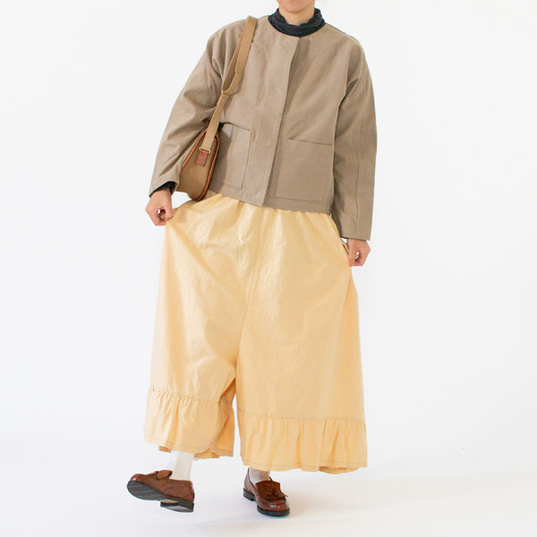 身長160cm・ANTIQUE BEIGE