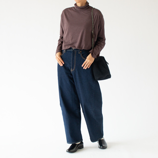 身長160cm・BURGUNDY