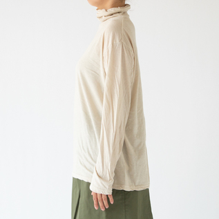 身長160cm・ECRU
