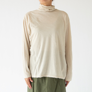 身長160cm・ECRU