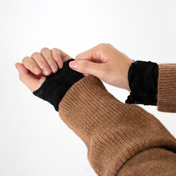 秋冬の重ね着に（BLACK）