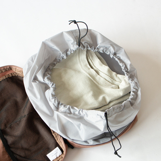 はっ水素材を使用した巾着袋仕様(BLR) はっ水素材を使用した巾着袋仕様(BLR)