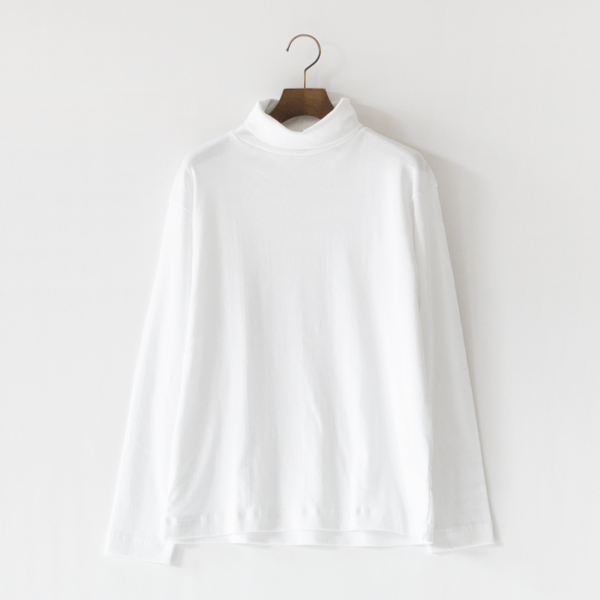 ボックスシルエットタートルネック Bianco