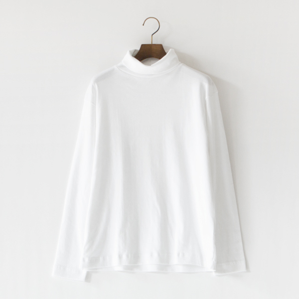 ボックスシルエットタートルネック Bianco