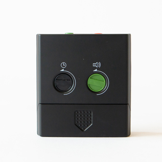 Travel Alarm Clock／BRAUN / Shop ZUTTO for the long lasting