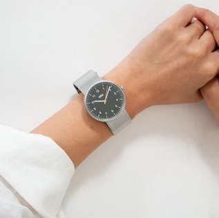 Braun BC03BFUお値下げ不可 BRAUNクラシックウォッチ 0021／BRAUN(ブラウン)｜愛着を持ってずっと