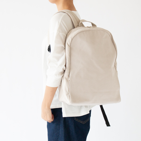 灰白・身長160cm