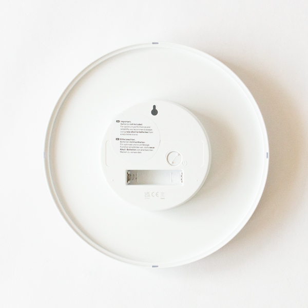 BRAUN 掛け時計 直径23cm(BC26W)